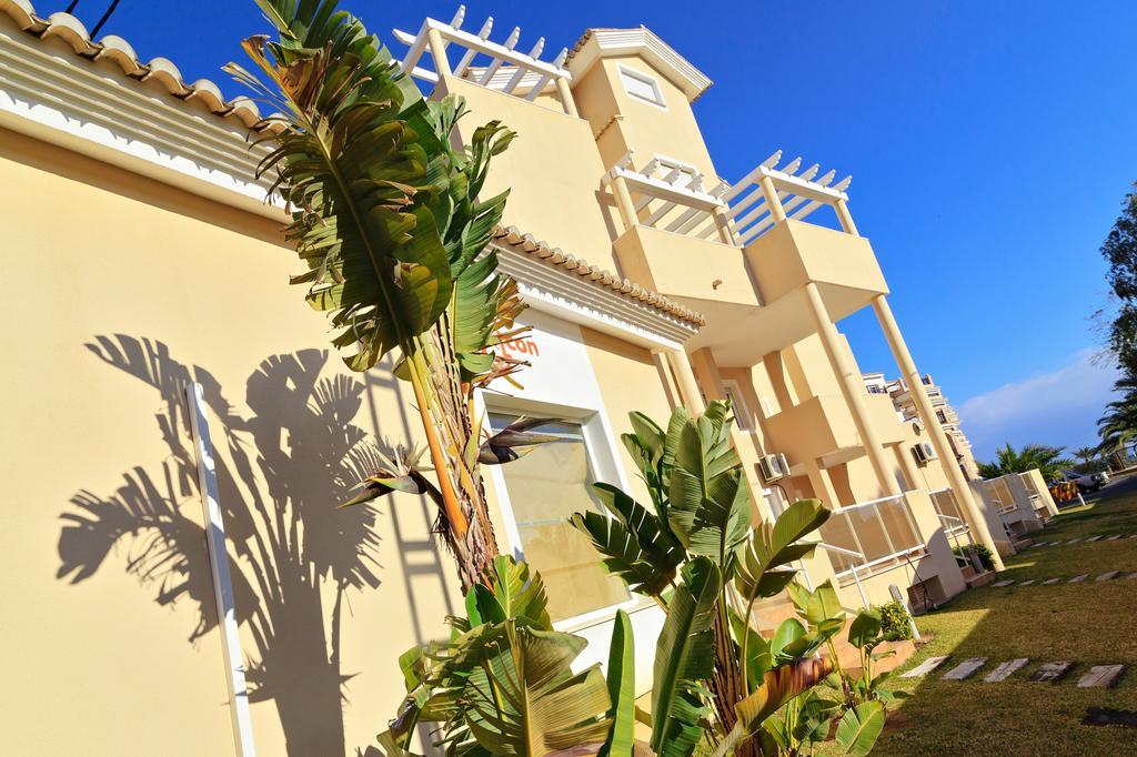 Apartamentos Carlton Vyb Denia Exterior foto